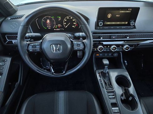 Used 2025 Honda Civic Sport image 9