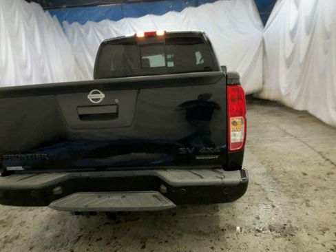 Used 2018 Nissan Frontier SV w/ Value Truck Package image 7