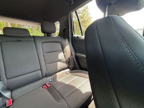 Used 2025 Chevrolet Equinox LT FWD image 38