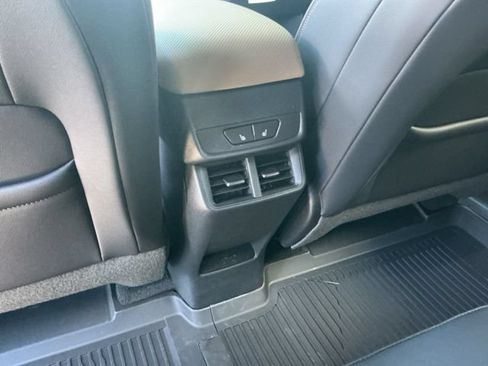 New 2026 Chevrolet Equinox ACTIV w/ Convenience Package III AWD/4WD image 20