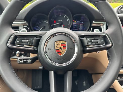 New 2026 Porsche Macan image 25
