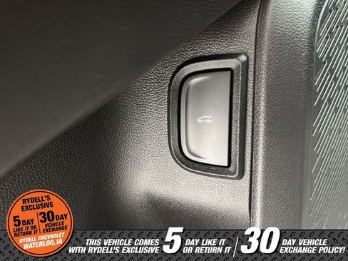 Certified 2025 Chevrolet Equinox LT w/ Convenience Package II AWD/4WD image 24
