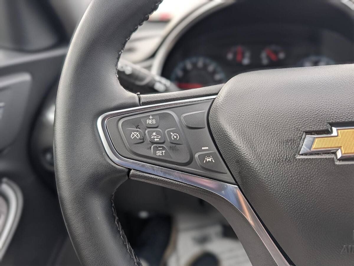 Used 2025 Chevrolet Malibu RS FWD image 22