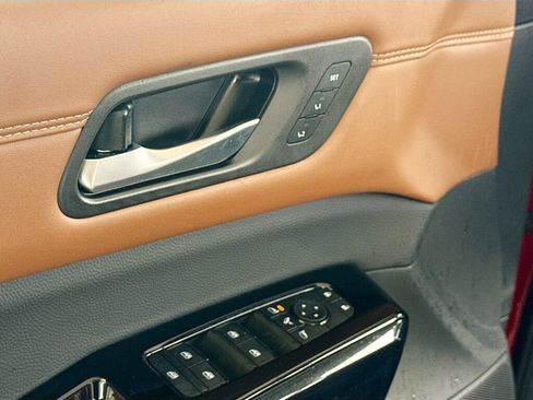 New 2026 Nissan Pathfinder Platinum image 8