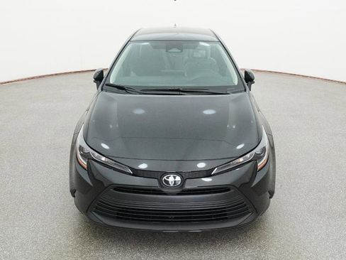 New 2026 Toyota Corolla LE image 2