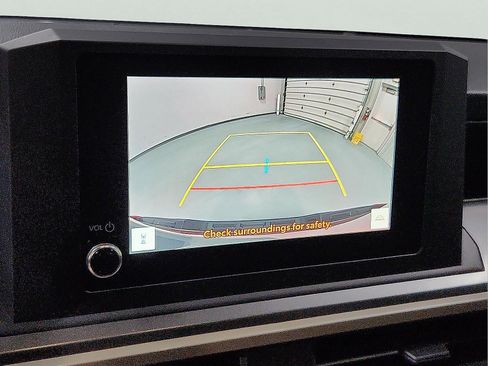 Certified 2025 Toyota Tacoma TRD Off-Road image 16