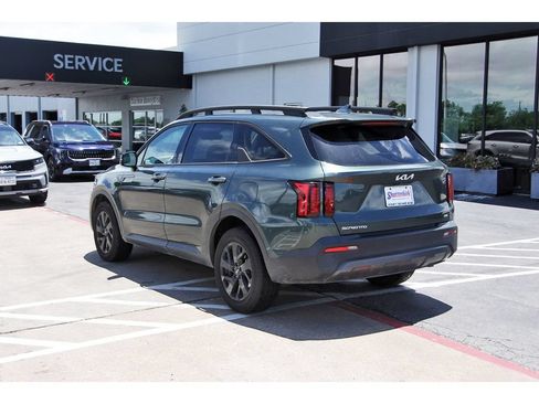Used 2023 Kia Sorento S w/ Panoramic Sunroof Package AWD/4WD image 7