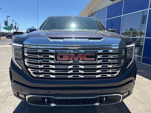 Used 2024 GMC Sierra 1500 Denali image 7