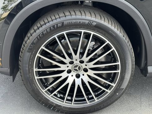 New 2025 Mercedes-Benz GLC 300 4MATIC image 8