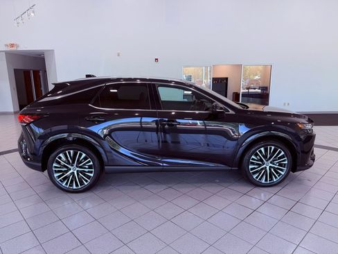 Used 2023 Lexus RX 350 Premium Plus w/ Cold Area Package image 15