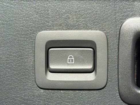 Used 2024 MAZDA CX-30 AWD 2.5 S w/ Preferred Package image 12