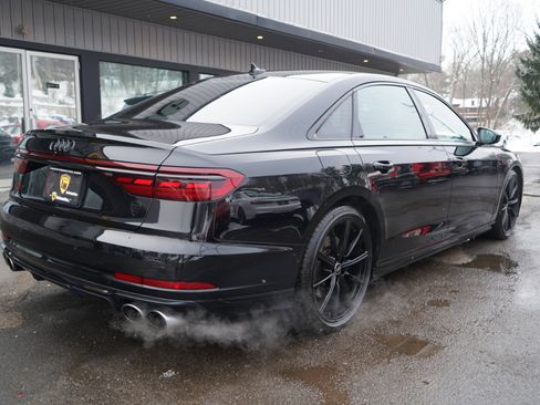 Used 2022 Audi S8 w/ S8 Comfort Plus Package image 5