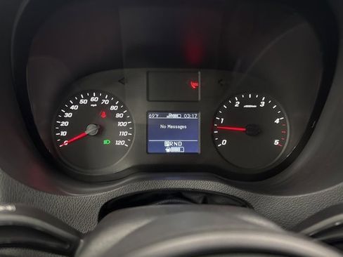 Used 2019 Freightliner Sprinter 2500 image 9