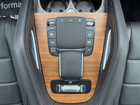 Certified 2025 Mercedes-Benz GLS 450 4MATIC image 23