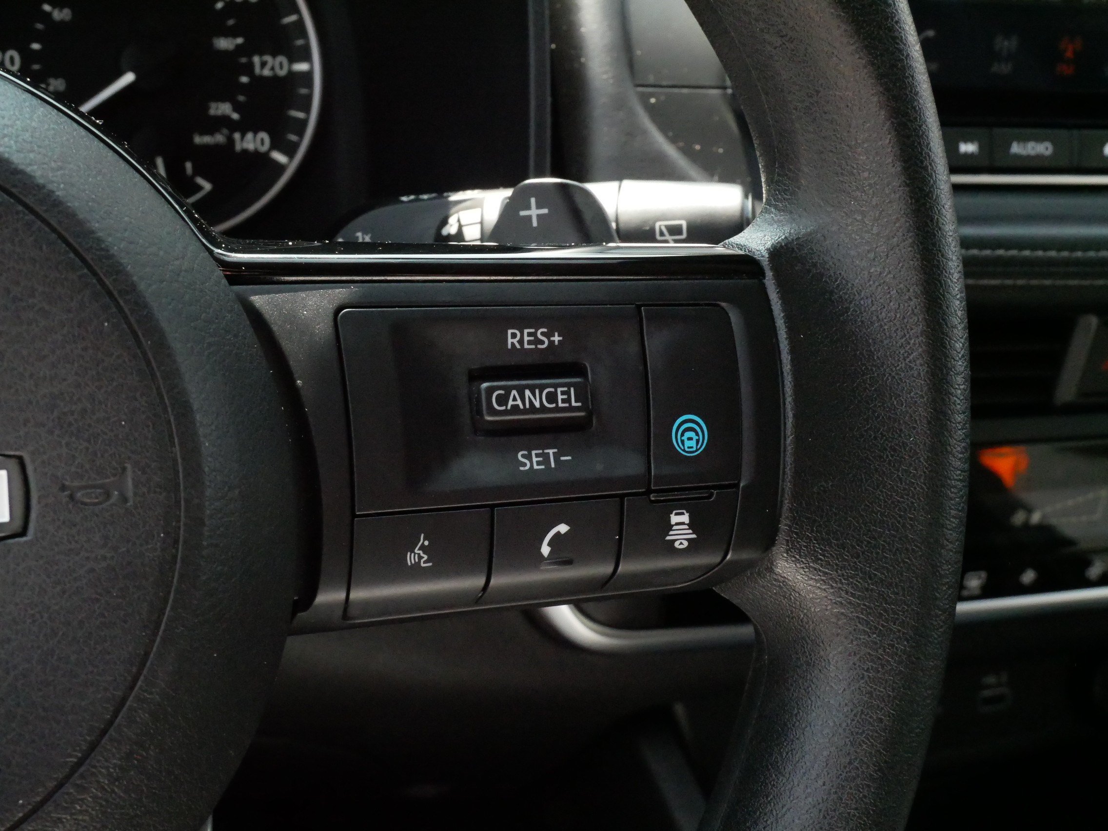 Used 2023 Nissan Rogue SV AWD/4WD image 26