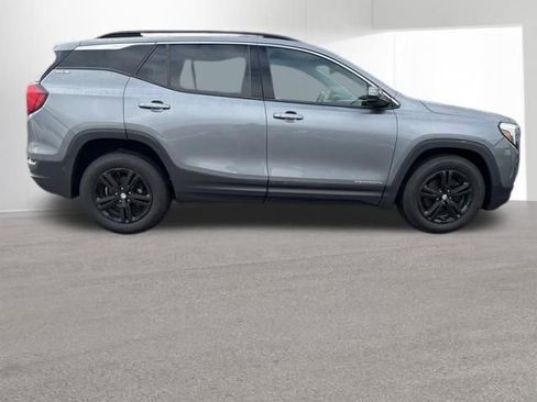 Used 2020 GMC Terrain SLE w/ Driver Convenience Package FWD image 6