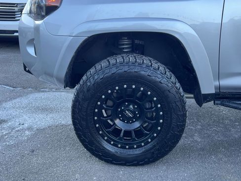Used 2021 Toyota 4Runner TRD Off-Road Premium w/ Moonroof Package image 6