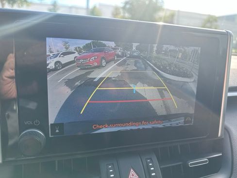 Used 2023 Toyota RAV4 XLE Premium FWD image 10