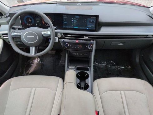 Used 2025 Hyundai Sonata SEL FWD image 13