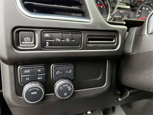 Certified 2023 Chevrolet Suburban LS image 24