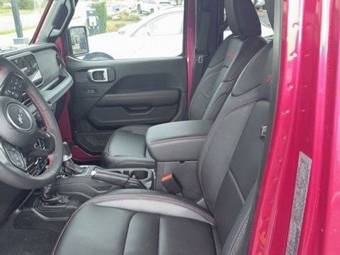 Used 2024 Jeep Gladiator Rubicon image 5