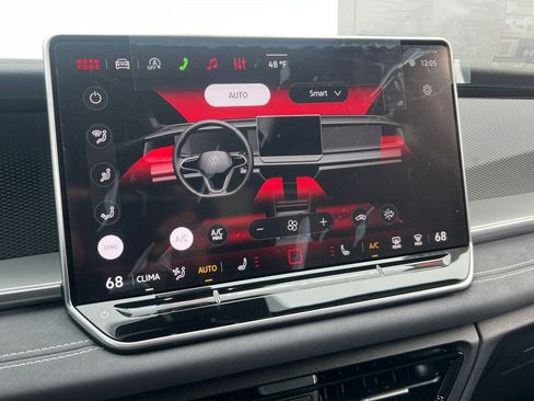 New 2026 Volkswagen Tiguan SE AWD/4WD image 24