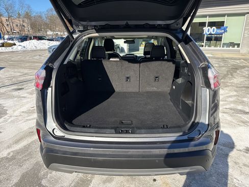 Used 2024 Ford Edge SEL w/ Convenience Package image 10