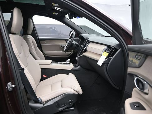 New 2026 Volvo XC90 T8 Ultra w/ Protection Package Premier AWD/4WD image 27