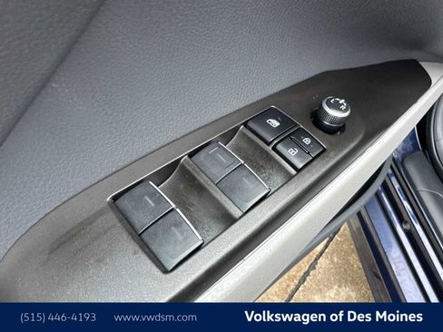 Used 2022 Toyota Camry XSE w/ Navigation Package image 23