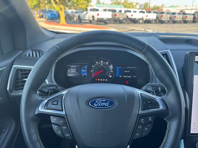 Used 2023 Ford Edge ST AWD/4WD image 24