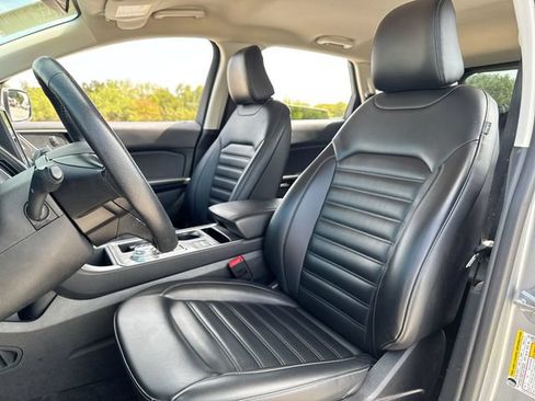 Used 2024 Ford Edge SEL AWD/4WD image 11