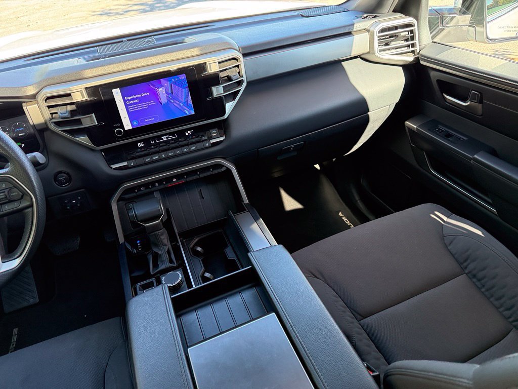 Used 2025 Toyota Sequoia SR5 AWD/4WD image 27