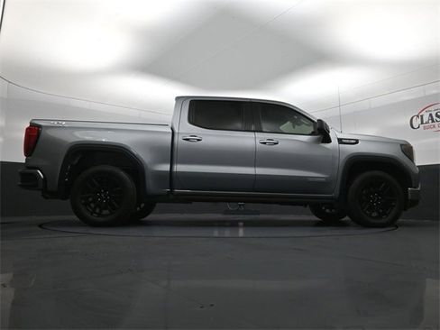 Used 2024 GMC Sierra 1500 Elevation image 28