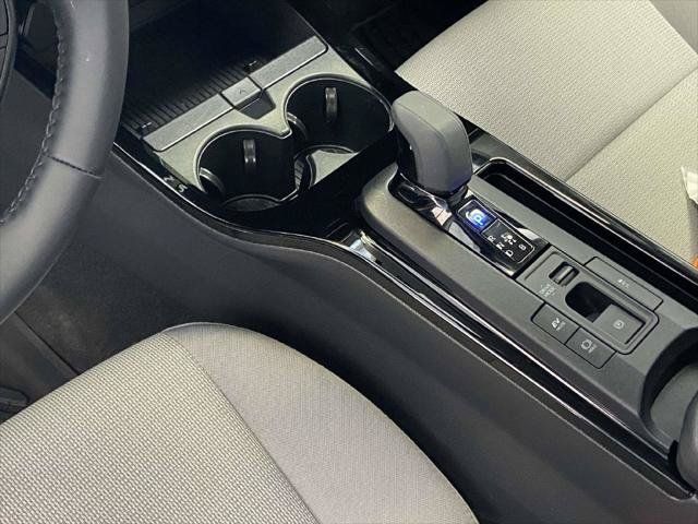 Certified 2025 Toyota Prius LE FWD image 20