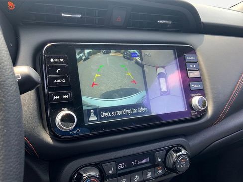 Used 2024 Nissan Kicks SR w/ SR Premium Package image 11