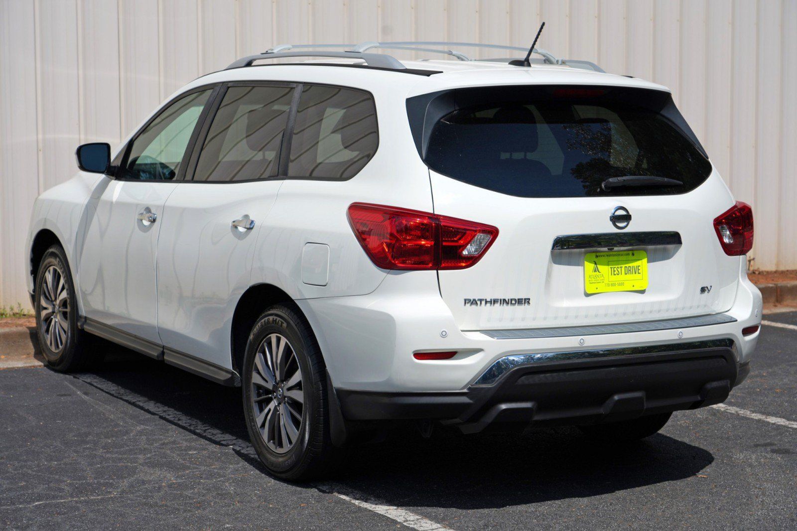 Used 2017 Nissan Pathfinder SV FWD image 46