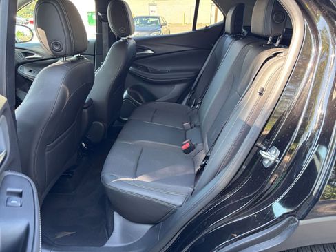 Used 2025 Buick Encore GX Preferred FWD image 25