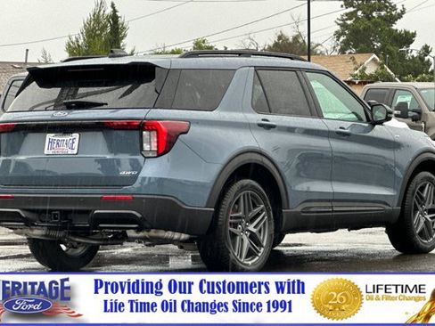 New 2026 Ford Explorer ST-Line w/ ST-Line Street Pack AWD/4WD image 4