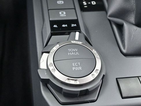 Used 2024 Toyota Tacoma SR5 image 24