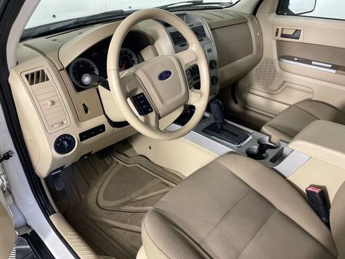 Used 2009 Ford Escape XLT FWD image 3
