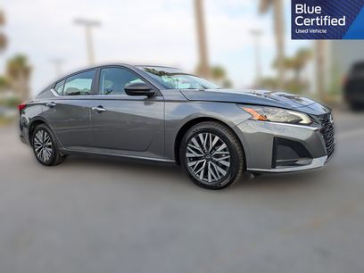 Used 2024 Nissan Altima 2.5 SV
