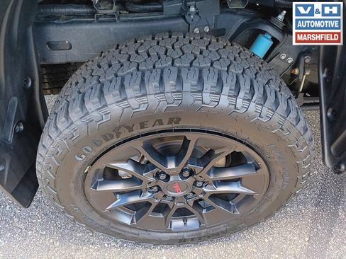 Used 2024 Toyota Tundra Limited w/ TRD Off-Road Package AWD/4WD image 30