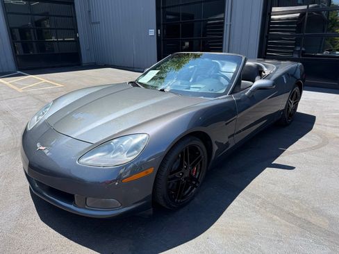 Used 2009 Chevrolet Corvette Convertible w/ Preferred Equipment Group RWD image 31