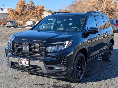 Used 2024 Honda Passport Black Edition image 10