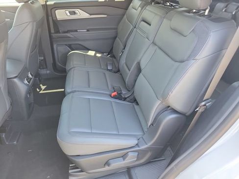 New 2026 Ford Explorer Active w/ Active Comfort Package RWD image 16