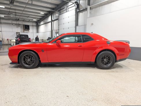 Used 2023 Dodge Challenger SRT Hellcat Redeye RWD image 6