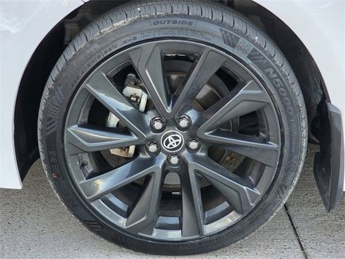 Used 2023 Toyota Corolla SE image 9