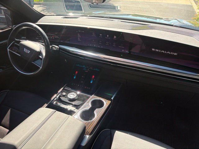 Certified 2026 Cadillac Escalade Luxury w/ Touring Package AWD/4WD image 22