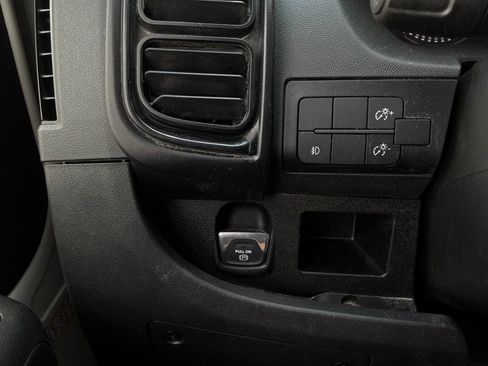 Used 2026 RAM ProMaster 2500 w/ Convenience Group FWD image 23