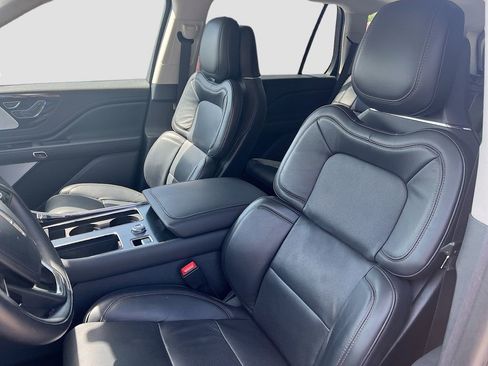 Used 2025 Lincoln Aviator Reserve w/ Equipment Group 201A image 22